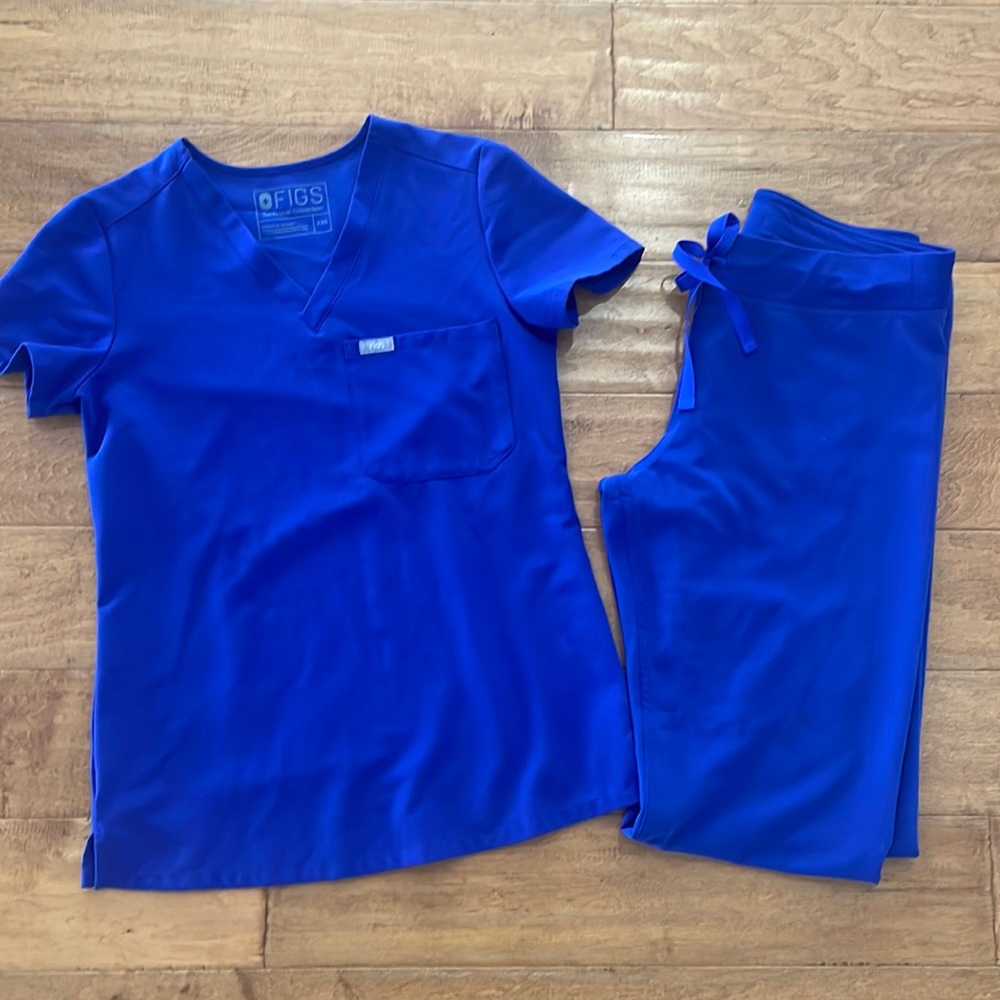 Figs Bundle XXS top and XS TALL pants